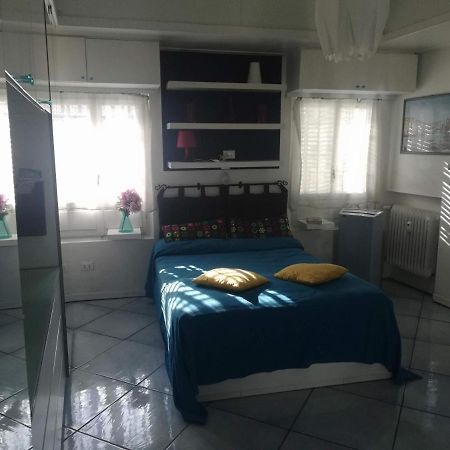 Monolocale Tre Archi Lägenhet Venedig Exteriör bild